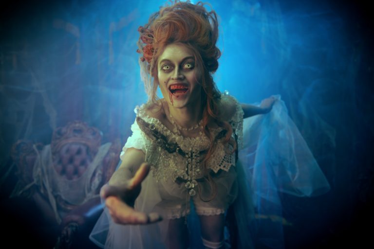 Bloodthirsty female vampire symbolizing the rise of storytelling with teeth.